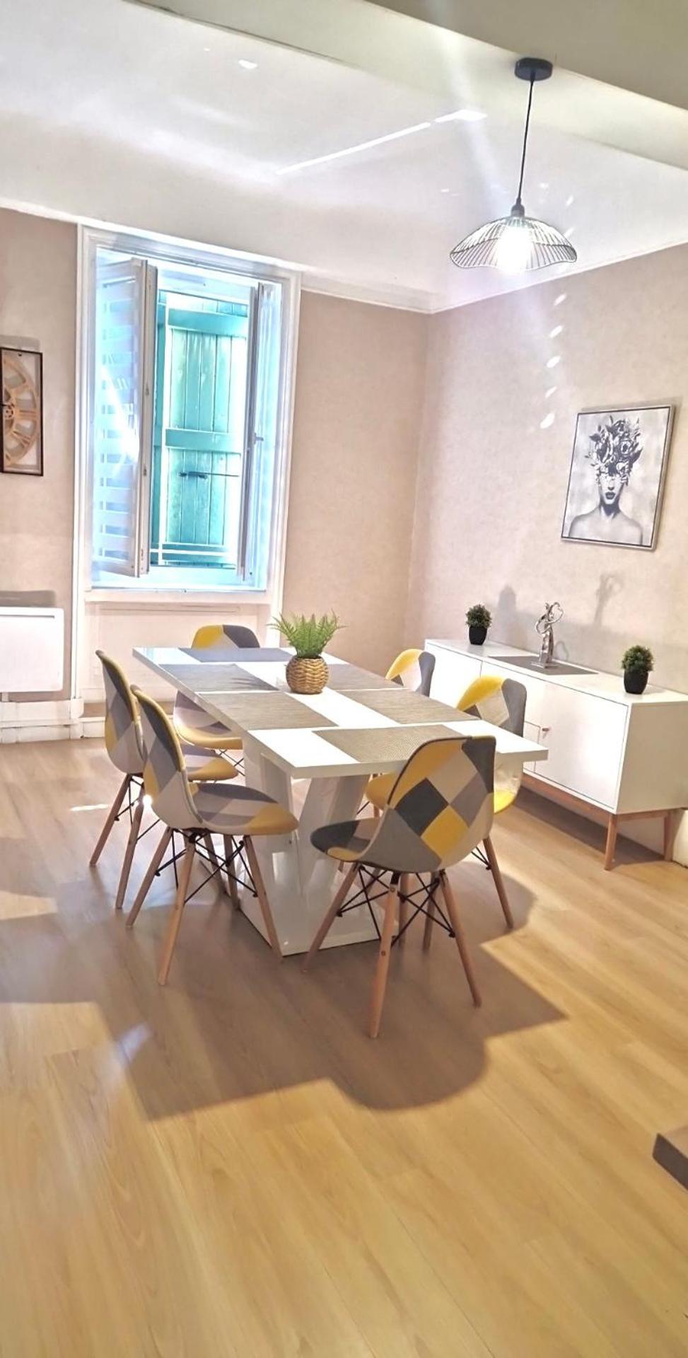 Ferienwohnung Le Retro Saint-Laurent-sur-Saone Exterior foto